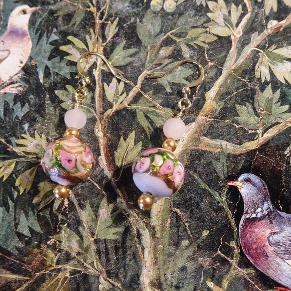 Handcrafted drop-style earrings in Murano millefiori with silver & gold accents - Picture 5 of 9